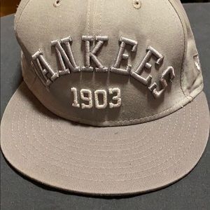 Yankees genuine MLB adjustable cap